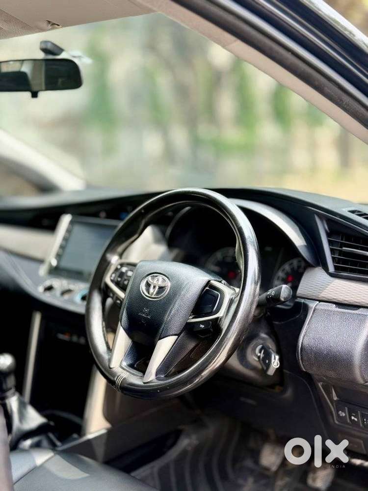 Toyota Innova Crysta [2020-ongoing] 2.4 Gx 7 Str, 2021, Diesel