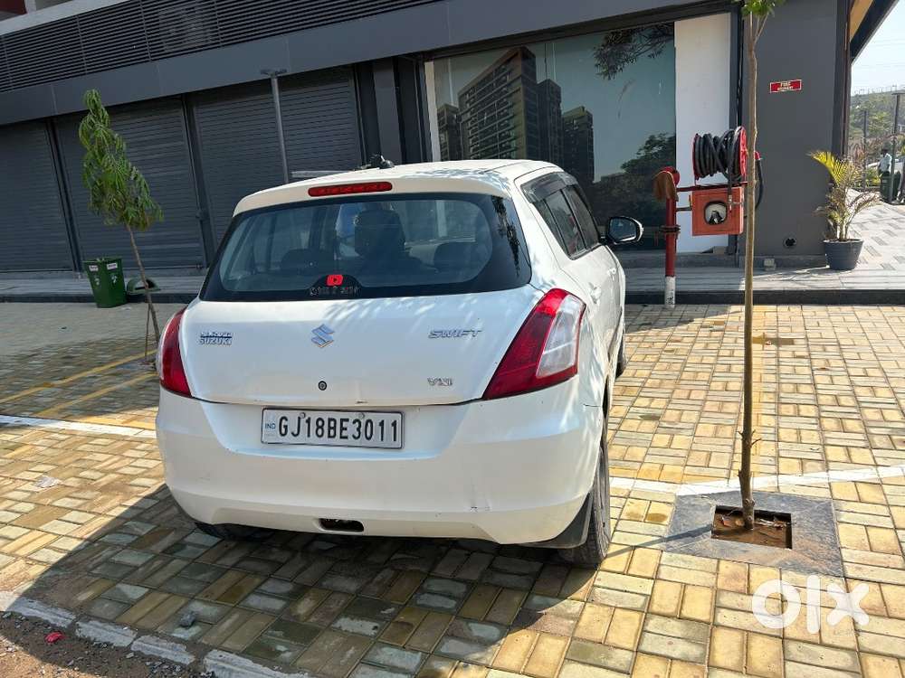 Maruti Suzuki Swift Vxi 2015
