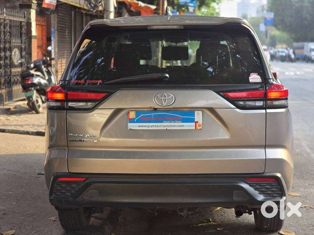 Toyota Innova Hycross 2.0 G-slf 8 Str, 2023, Petrol