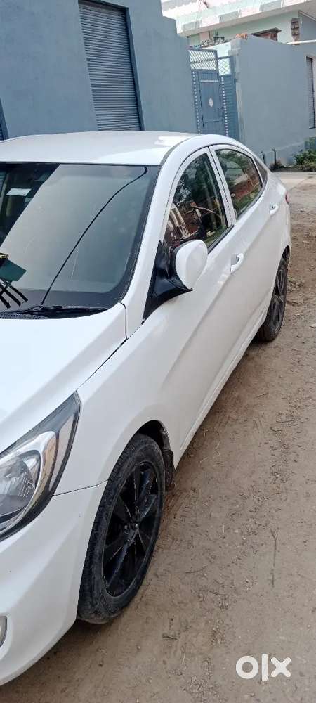 Hyundai Verna Diesel 2013