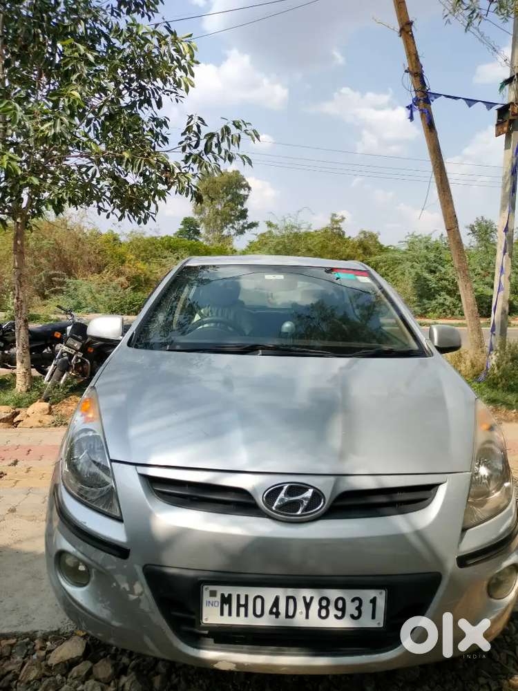 Hyundai I20 Asta 2009 Sunroof With 8 Airbags