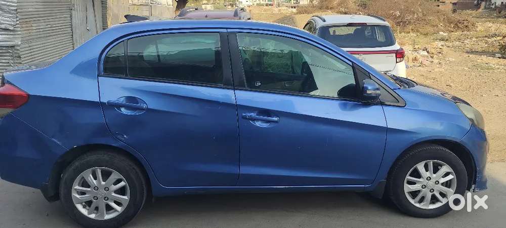 Honda Amaze 2013 Diesel 950000 Km Driven