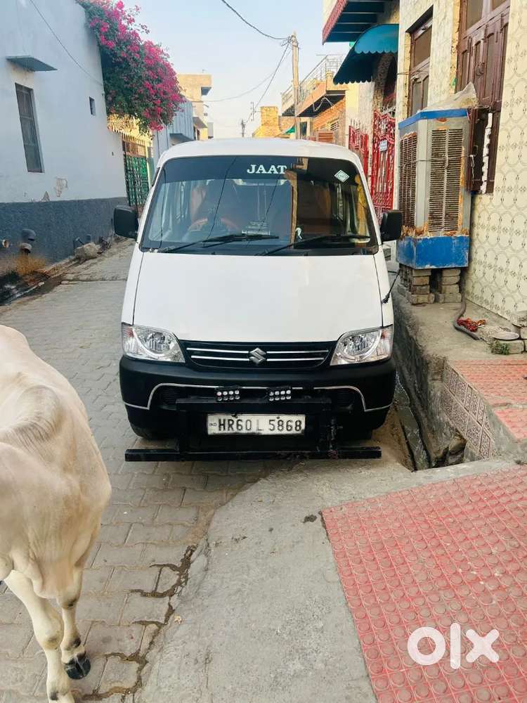 Maruti Suzuki Eeco 2022 Cng & Hybrids 70000 Km Driven