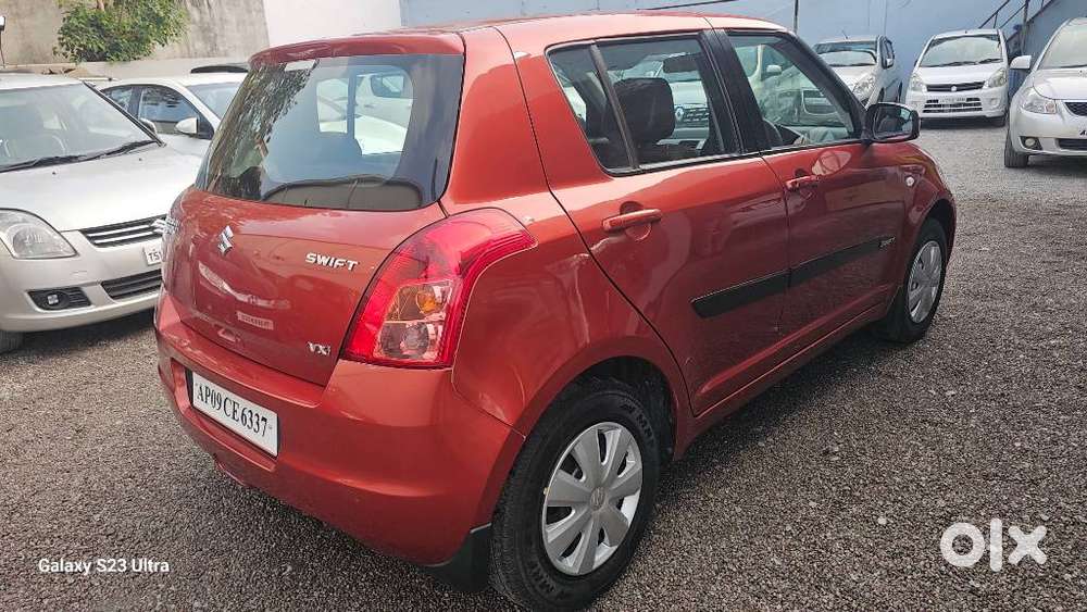Maruti Suzuki Swift 1.2 Vxi (o), 2011, Petrol