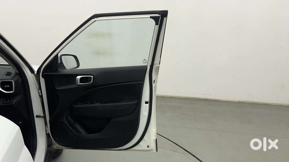 Hyundai Venue 1.0 Sx (o) Turbo Dct, 2022, Petrol