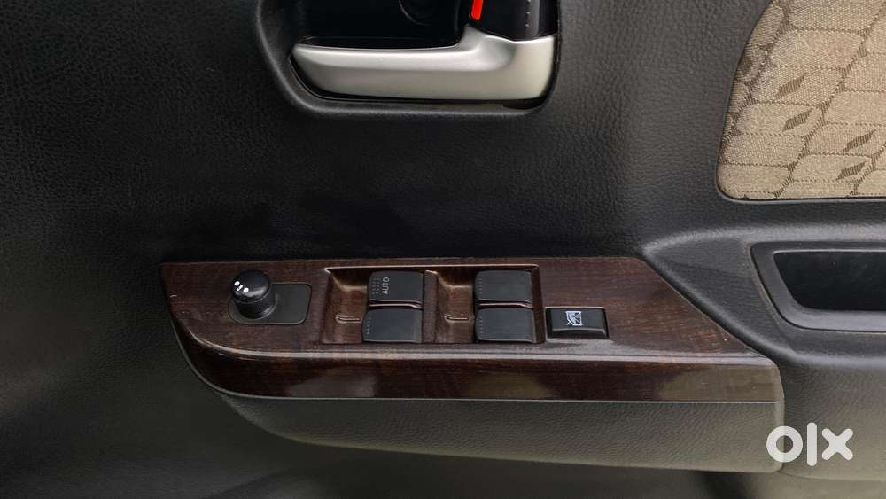 Maruti Suzuki Wagon R 1.0 Vxi, 2017, Petrol