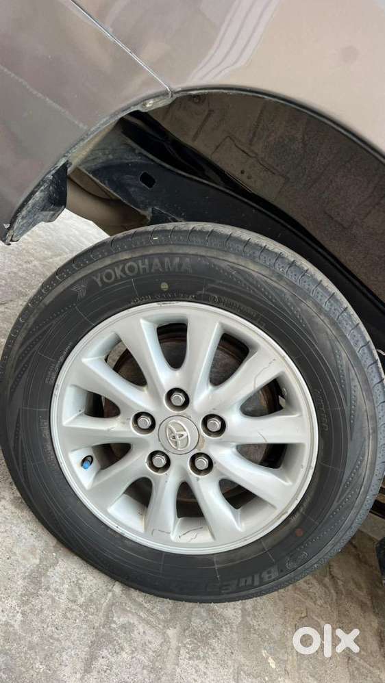 Toyota Innova 2012 Diesel Well Maintained