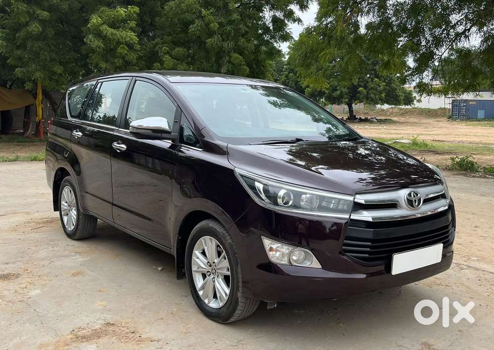 Toyota Innova Crysta 2.8z Automatic, 2016, Diesel