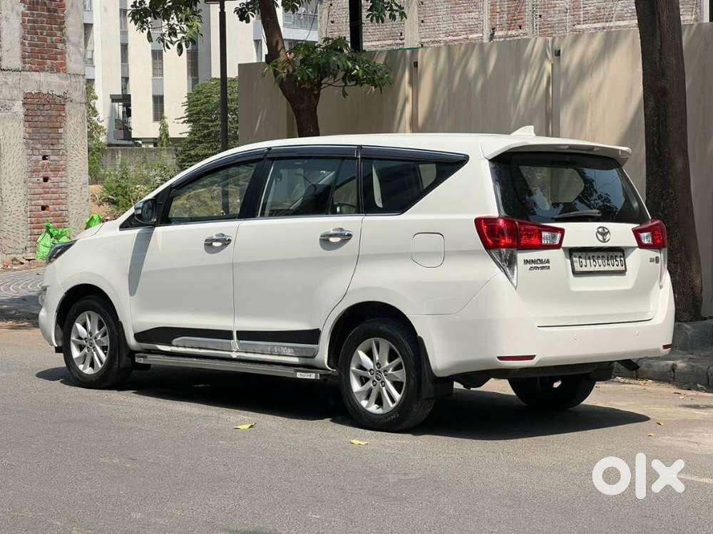 Toyota Innova Crysta 2.8z Automatic, 2017, Diesel