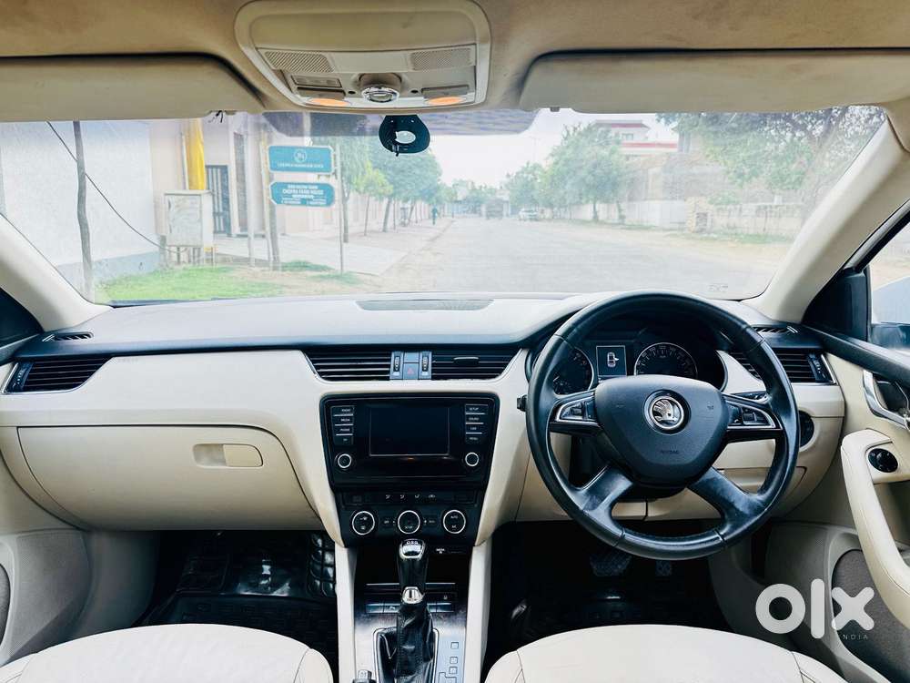 Skoda Octavia Elegance 2.0 Tdi At, 2013, Diesel