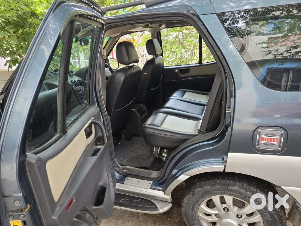 Tata Safari 2012