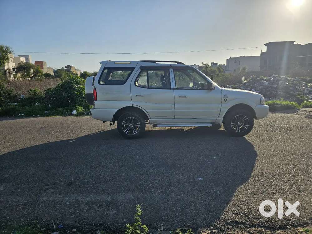 Tata Safari 2009 Diesel 110000 Km Driven