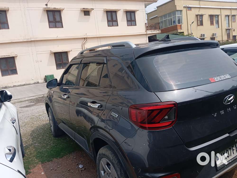 Hyundai Venue 1.2 S Plus, 2021, Petrol