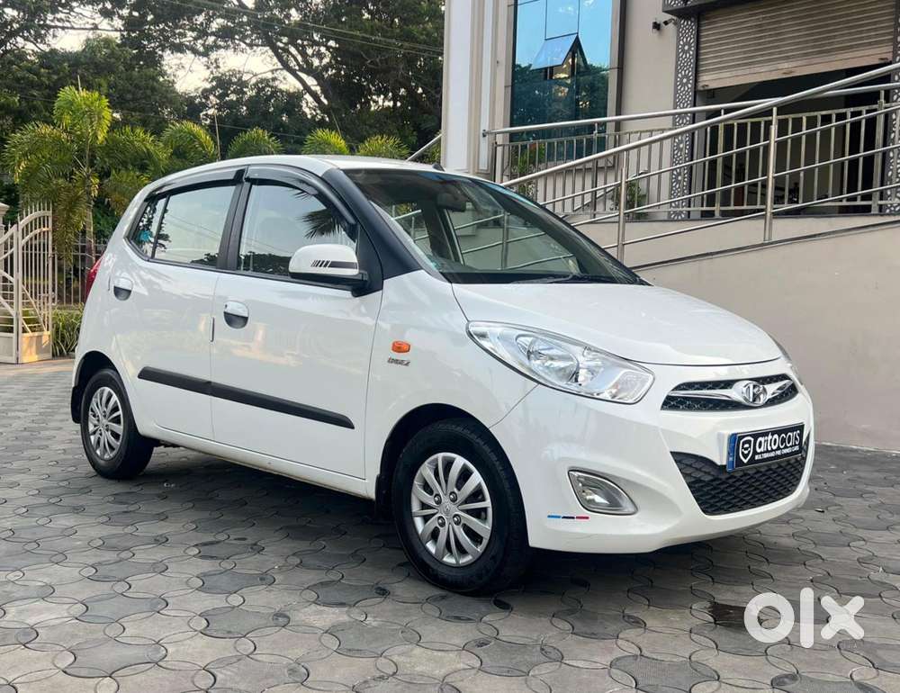 Hyundai I10 Sportz, 2015, Petrol