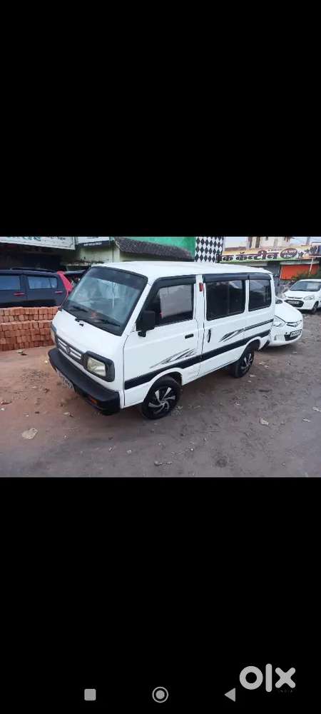 Maruti Suzuki Omni 2011 Petrol