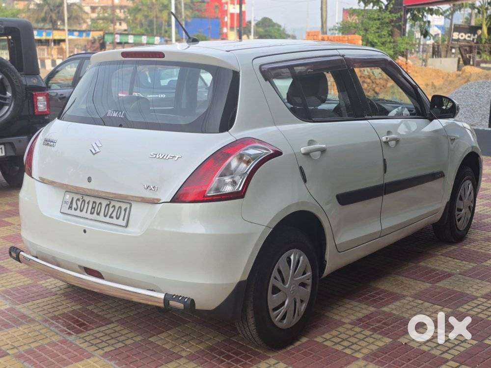 Maruti Suzuki Swift Vxi, 2015, Petrol