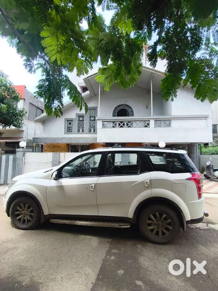Mahindra Xuv500 W10 2019