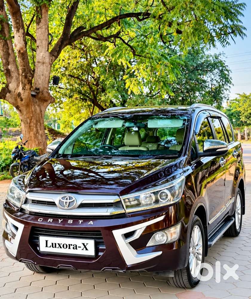 Toyota Innova Crysta 2.8z Automatic, 2016, Diesel