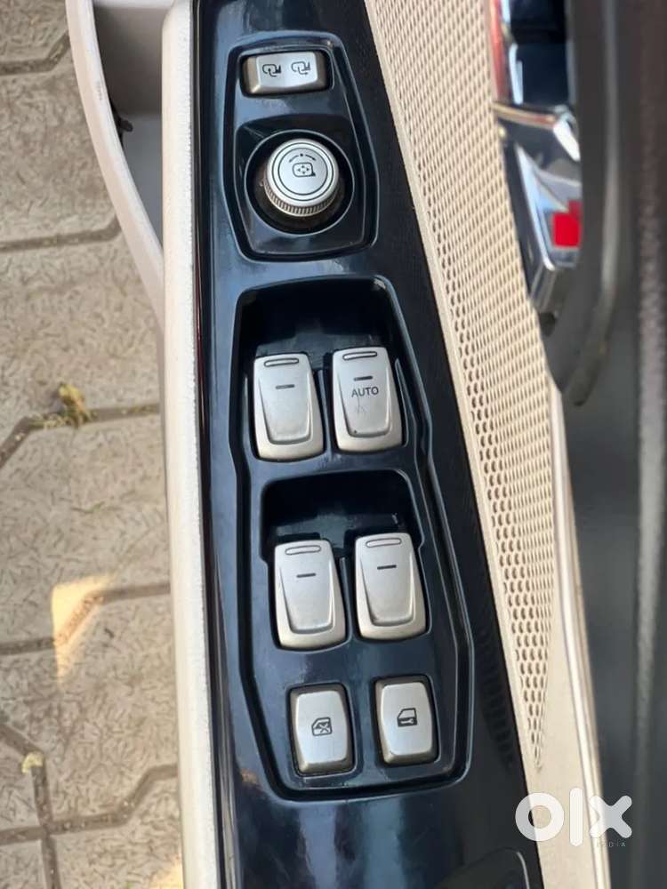 Mahindra Xuv300 W8 Option Diesel, 2019, Diesel