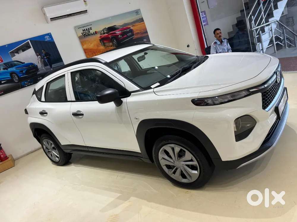 Toyota Urban Cruiser Taisor 2026 Cng & Hybrids 5200 Km Driven