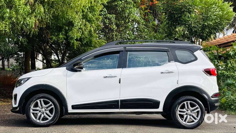 Renault Triber 1.0 Rxz Dual Tone, 2021, Petrol