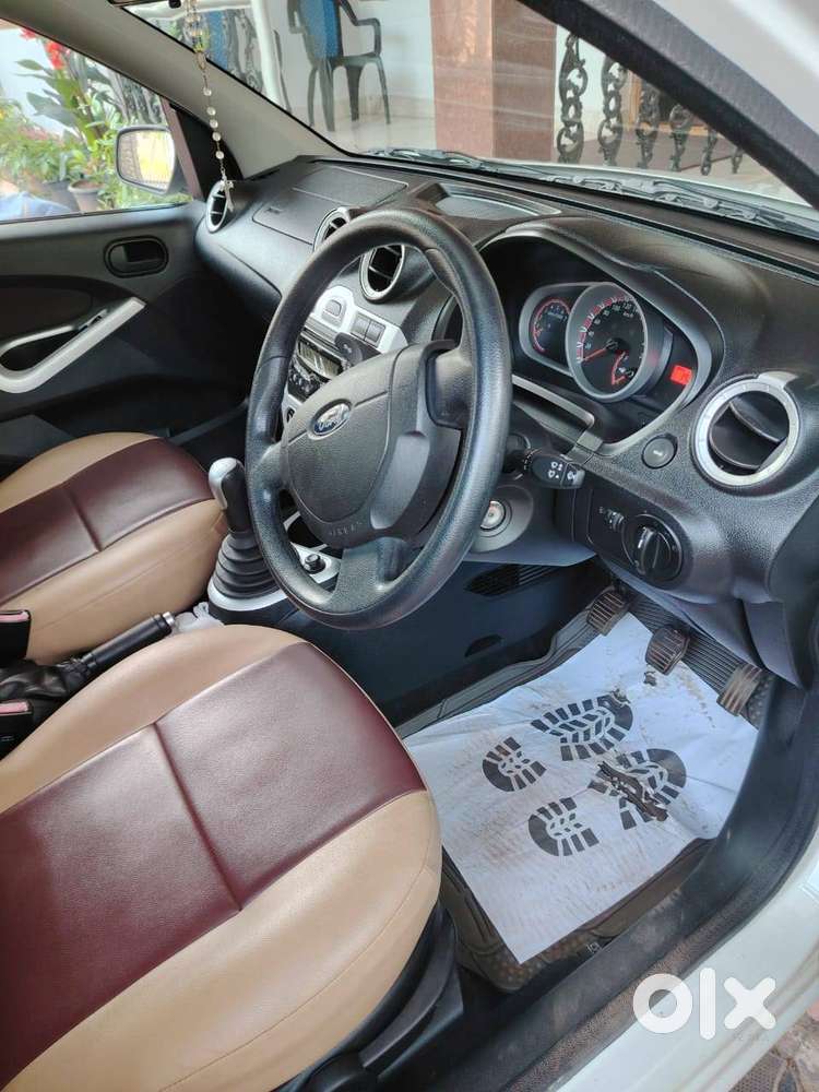 Ford Figo Titanium Duratec 2011 Petrol