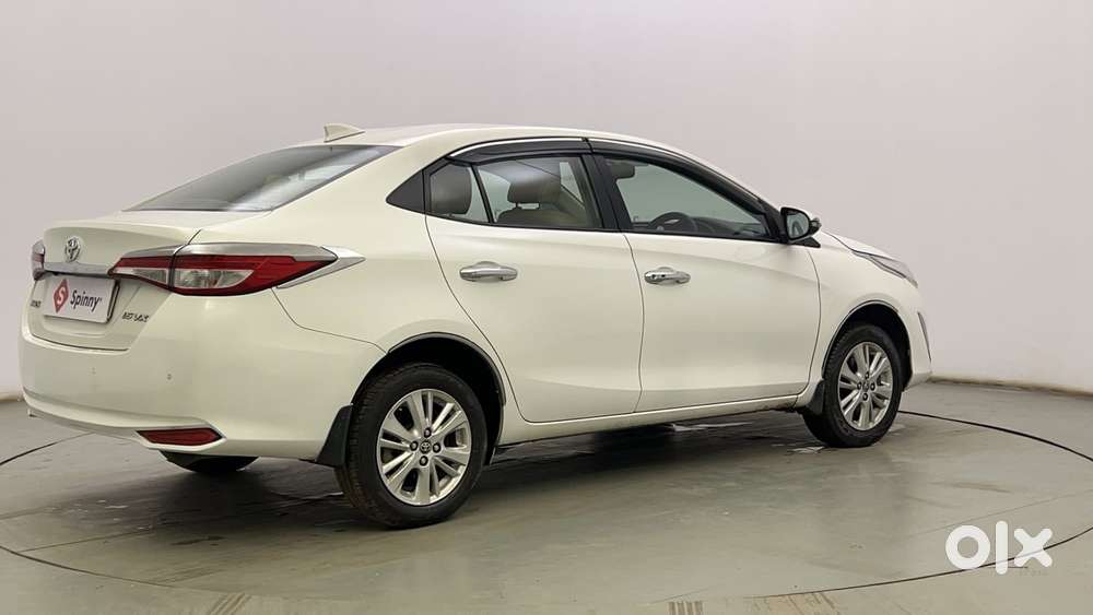 Toyota Yaris Ativ Vx Cvt, 2018, Petrol