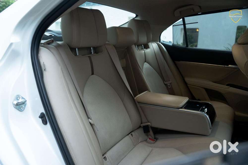 Toyota Camry Hybrid, 2024, Petrol
