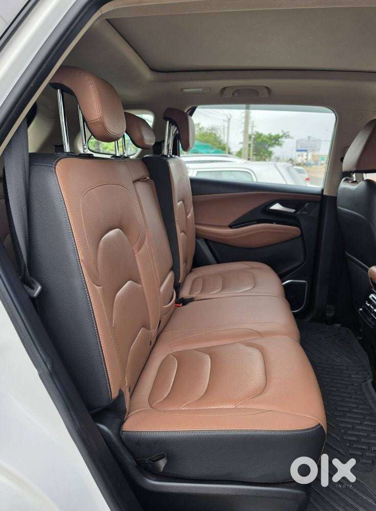 Mg Hector Plus Sharp Pro Blackstorm 2.0 Turbo Diesel 7 Str, 2023, Di..