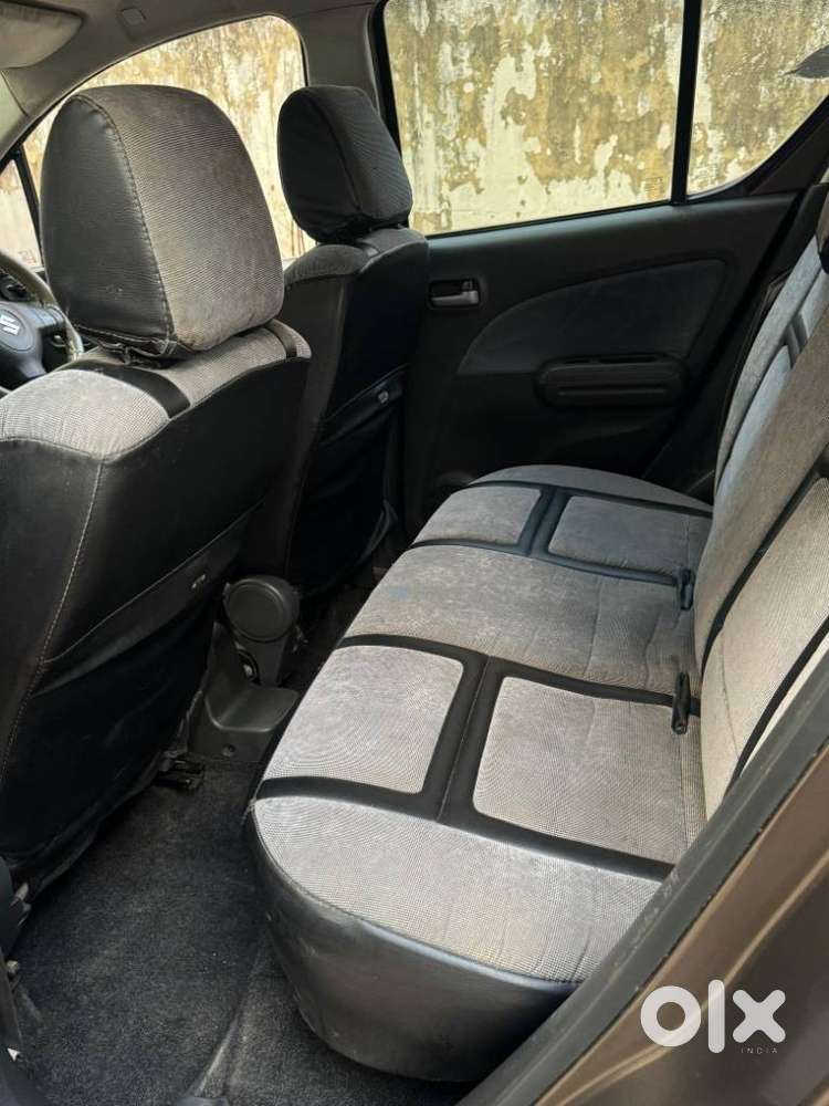 Maruti Suzuki Ritz Vxi, 2011, Petrol