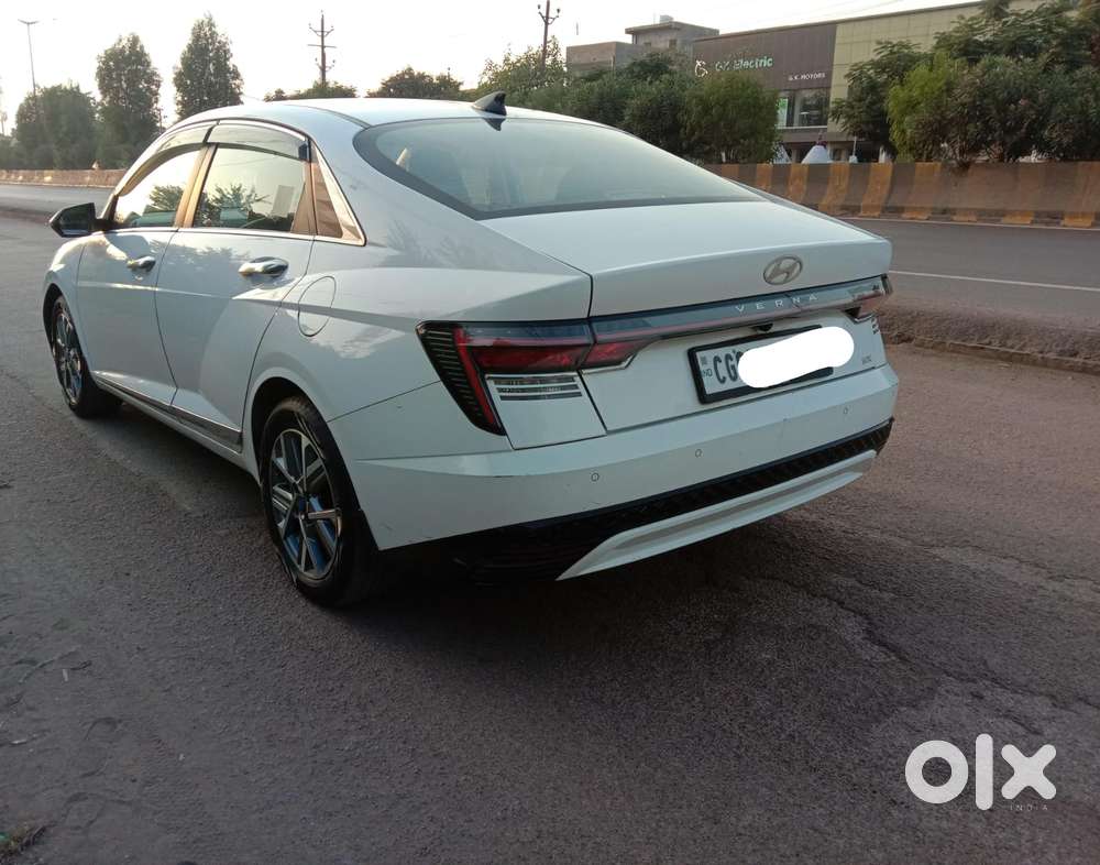 Hyundai Verna 1.5 Mpi Mt Sx (o), 2024, Petrol