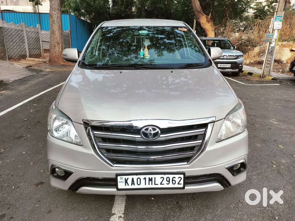 Toyota Innova 2.5 V 8 Str, 2014, Diesel