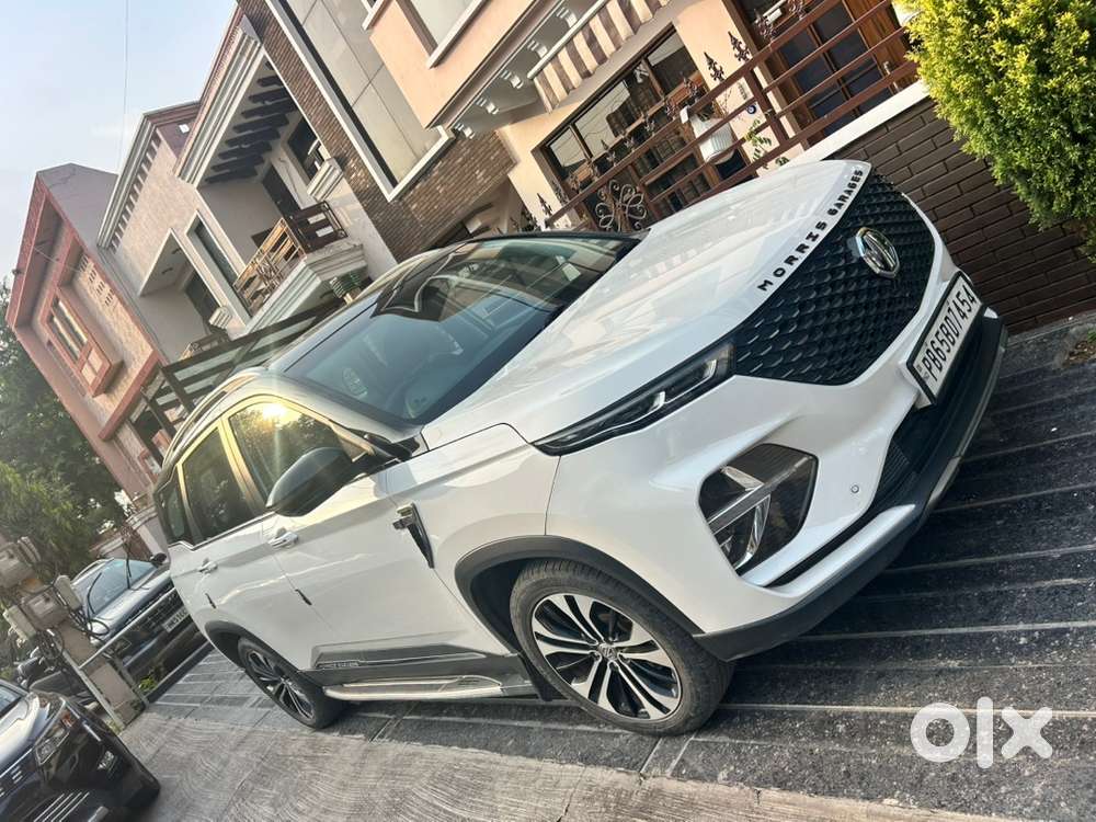 Mg Hector Plus 2023 Petrol Automatic