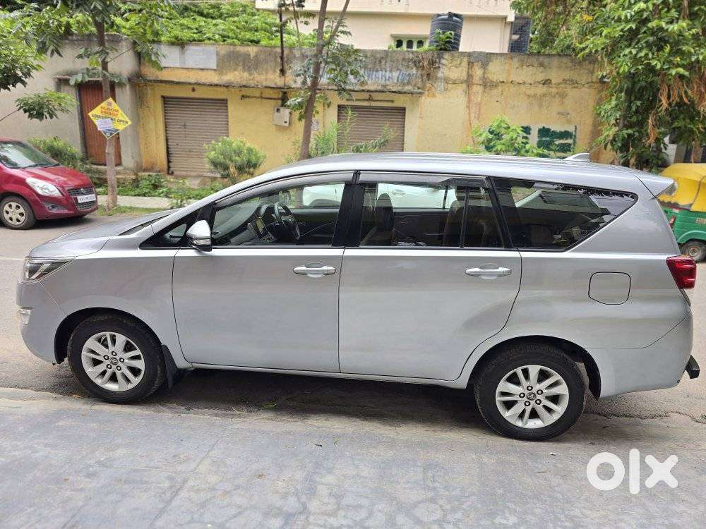 Toyota Innova Crysta 2.4 Gx Mt, 2017, Diesel