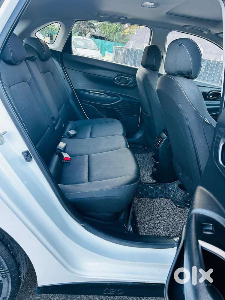 Hyundai I20 Asta (o) 1.2 Mt, 2022, Petrol