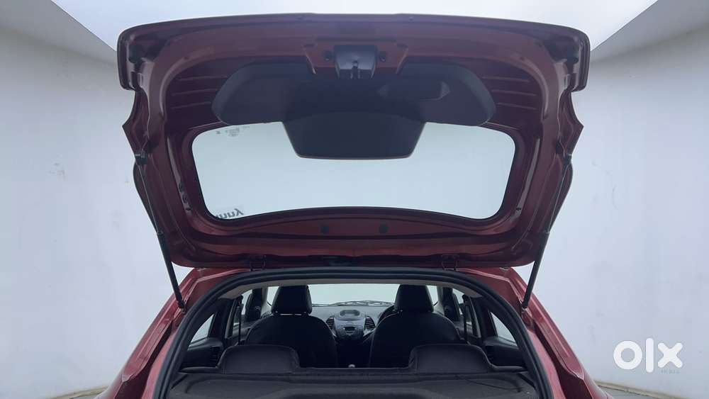 Ford Figo Ambiente, 2016, Petrol