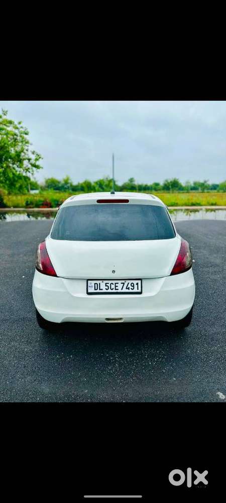 Maruti Suzuki Swift Lxi, 2015, Cng & Hybrids