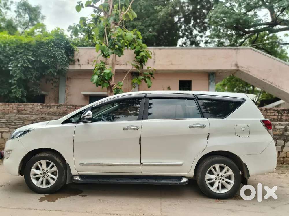 Toyota Innova Crysta 2017
