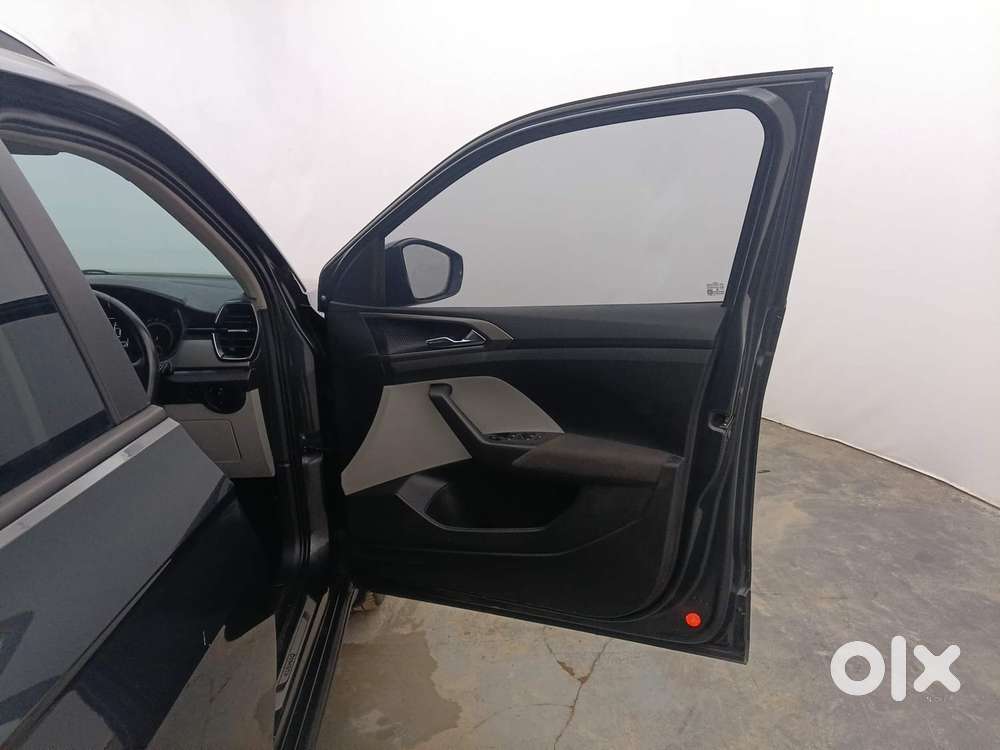 Skoda Kushaq Ambition 1.0l Tsi Mt, 2023, Petrol