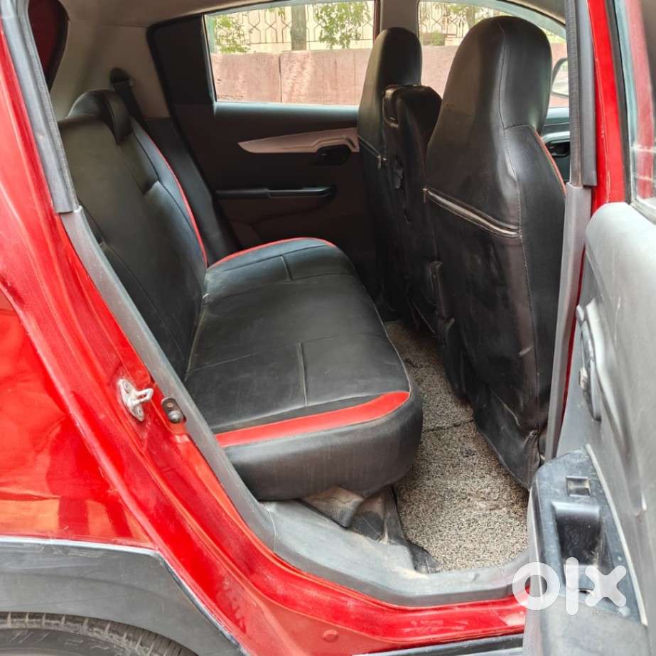 Mahindra Kuv100 Nxt 1.2 K8 Petrol 6 Str Dual Tone, 2018, Cng & Hybri..