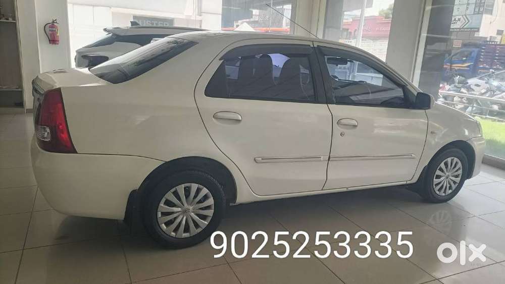 Toyota Etios 2010-2012 G, 2011