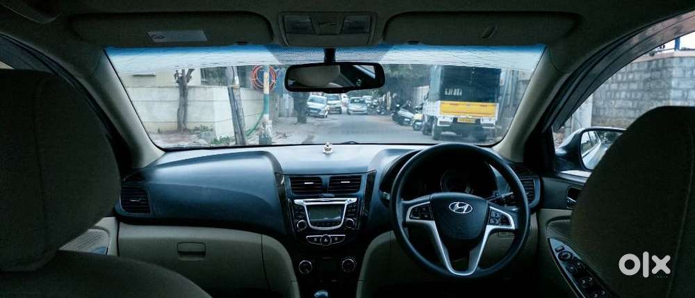 Hyundai Verna Fluidic 1.6 Vtvt Sx, 2014, Petrol