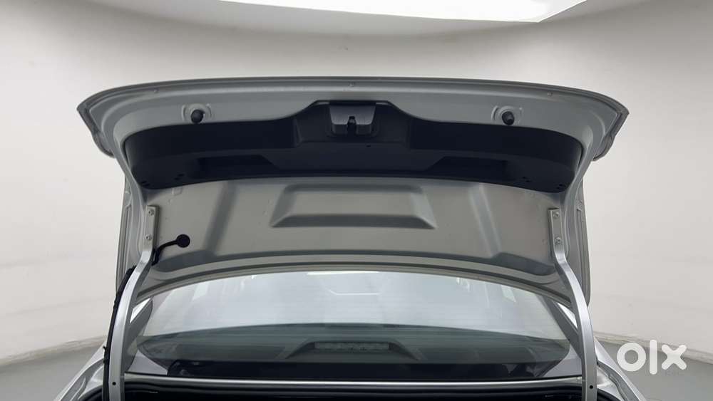 Volkswagen Virtus 1.0 Topline Tsi At, 2023, Petrol