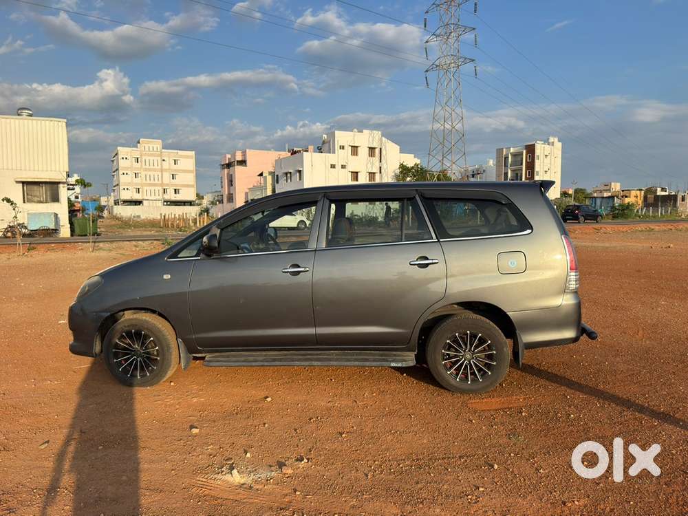 Toyota Innova 2.5 V Diesel