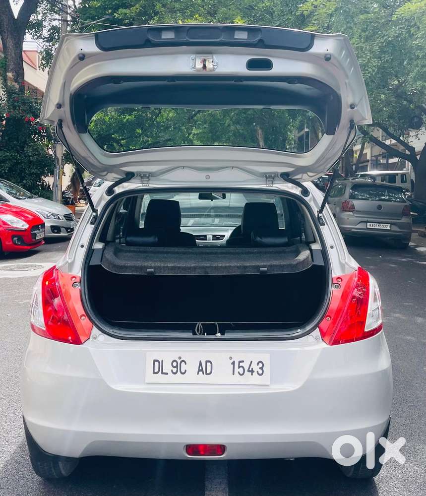 Maruti Suzuki Swift Vxi 1.2 Abs Bs-iv, 2012, Petrol