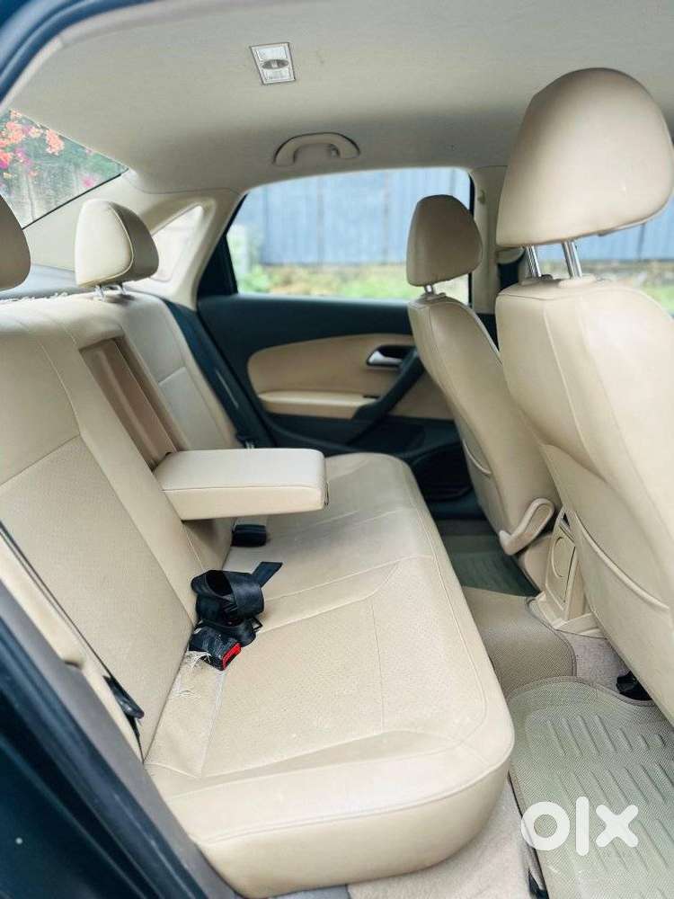 Volkswagen Vento 1.2 Tsi Highline At, 2017, Petrol
