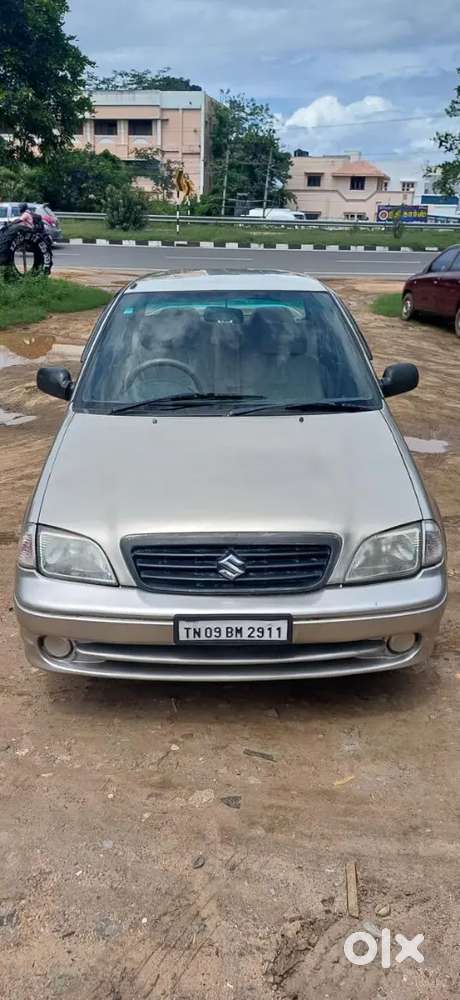 Maruti Suzuki Esteem 2012