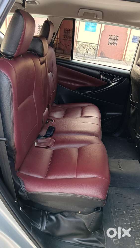 Toyota Innova Crysta 2.4 G Mt 7 Str, 2023, Diesel