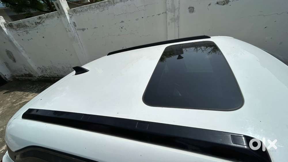 Punch Cng Advanture Sunroof With Revo 1.2 L
