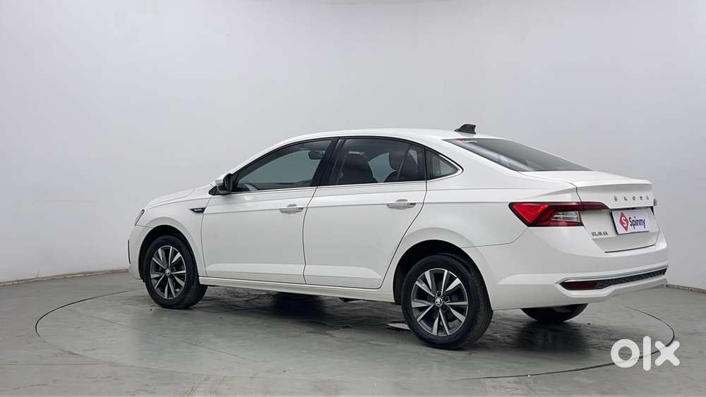 Skoda Slavia Style 1.0l Tsi Mt, 2022, Petrol